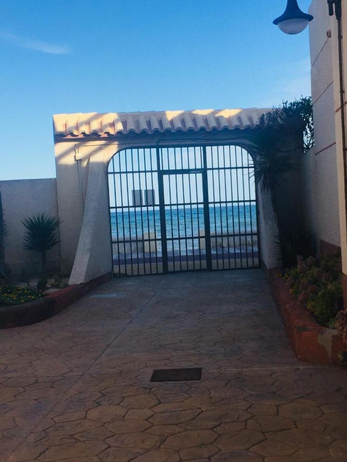 로쿠타스드마르 Preciosa Casita Junto Al Mar 빌라 외부 사진